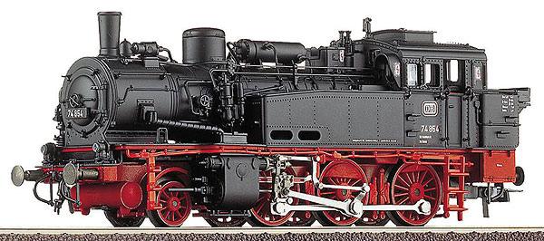 Steam locomotive BR 74<br /><a href='images/pictures/Roco/62290.jpg' target='_blank'>Full size image</a>